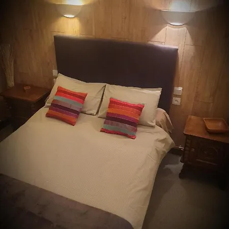 Mouli Del Riu 3* サン・ピエール・デル・フォルサ