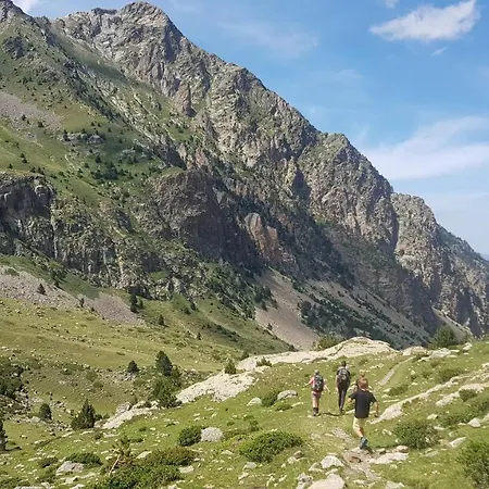 Oda ve Kahvaltı Mouli Del Riu 3*